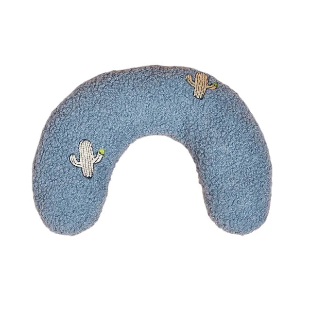 Cuddly U-shaped Pet Cushions